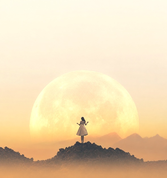circle_moon_588x625